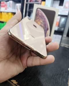 iphone xs 256 GB My WhatsApp number 03414863497