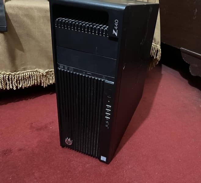 HP Xeon z440 0