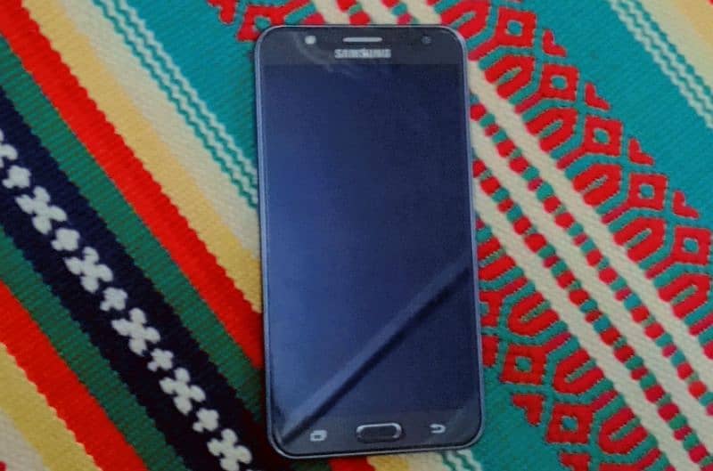 Samsung Galaxy j7 0