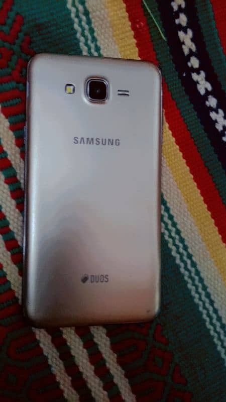 Samsung Galaxy j7 1