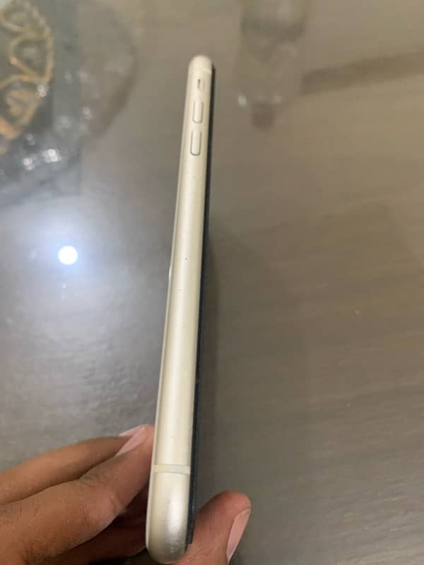 iPhone 11 jv 64 gb 0