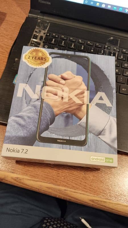 Nokia 8 . . 6GB / 128 GB 4