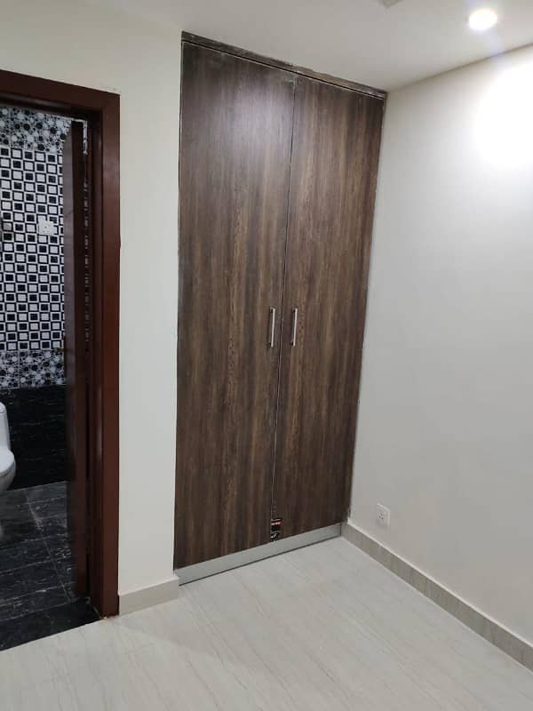 STUDIO APARTMENT AVAILABLE FOR SALE ON REASONABLE PRICE IN GULBERG GREEN ISLAMABAD 6