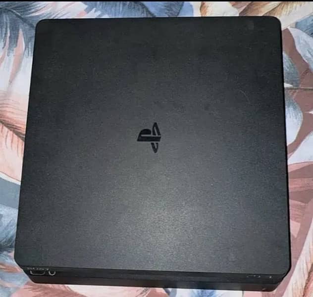 Ps4 slim 500GB with one controller (original) 1