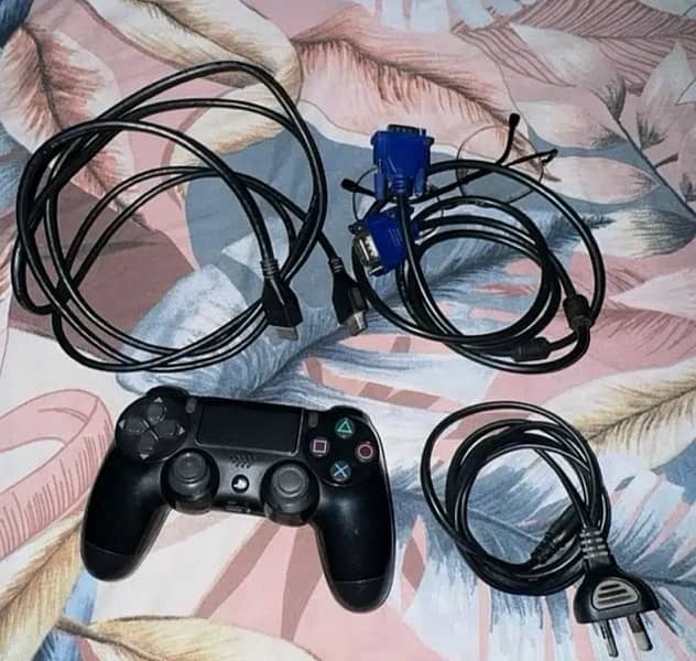 Ps4 slim 500GB with one controller (original) 3