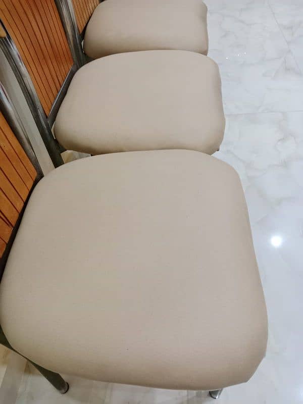 Stylish 4 dining chairs/ occupy less space 3