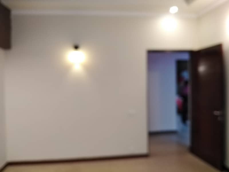 1Kanal Most Beautiful House Available For Sale DHA Phase 3 10