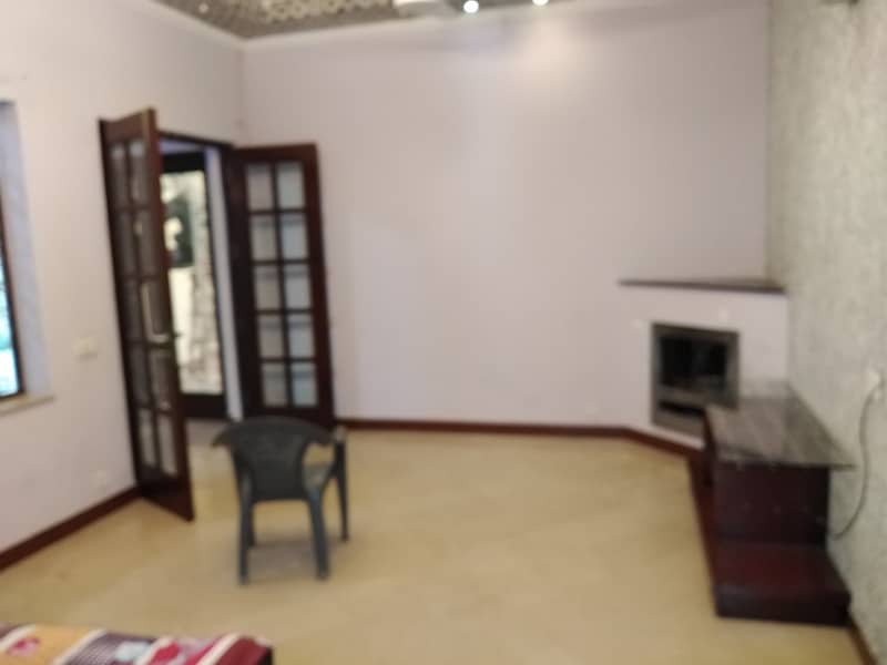 1Kanal Most Beautiful House Available For Sale DHA Phase 3 15