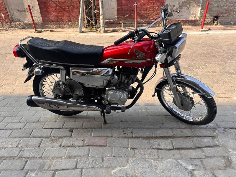 honda cg125 spicel adishan ha all Punjab number 7