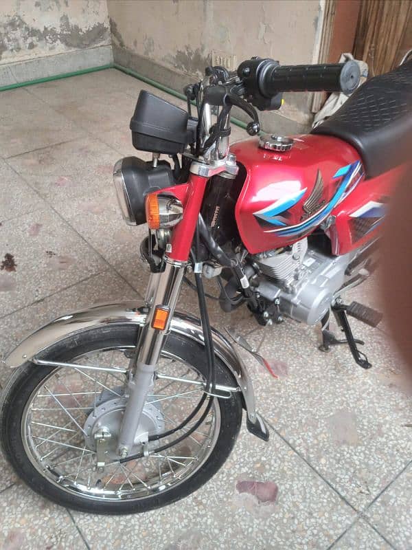 Brand New Honda CG 125 2024 Model 8