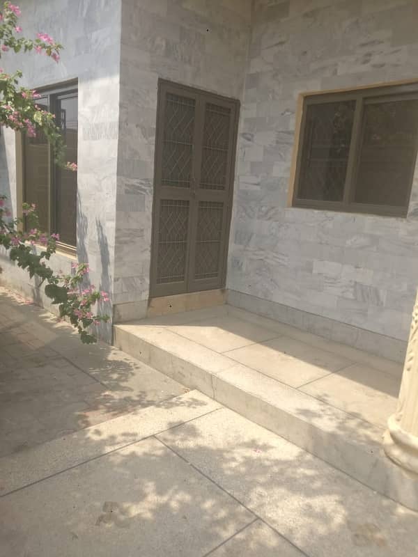 10 MARLA FULL HOUSE FOR RENT IN WAPDA TOWN 3