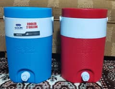 Just 2 Gallon, 1 Gallon Capacity cooler Left