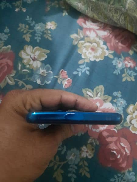 oppo f11pro 4