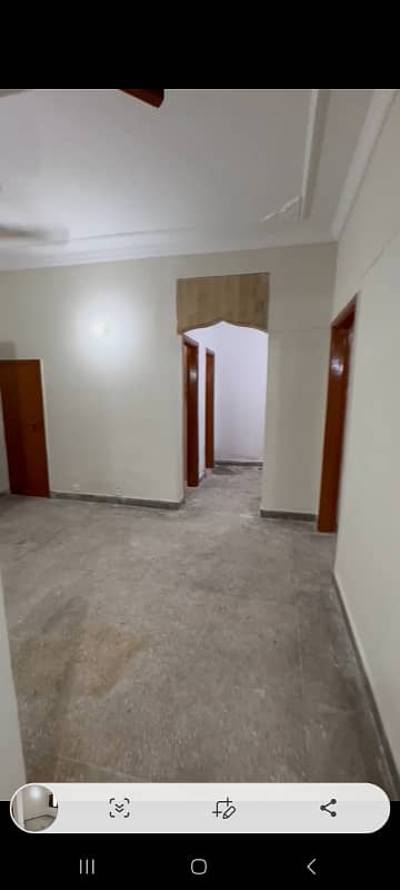 G11/4 FLAT FOR RENT IST FLOOR PRIME LOCTION 4