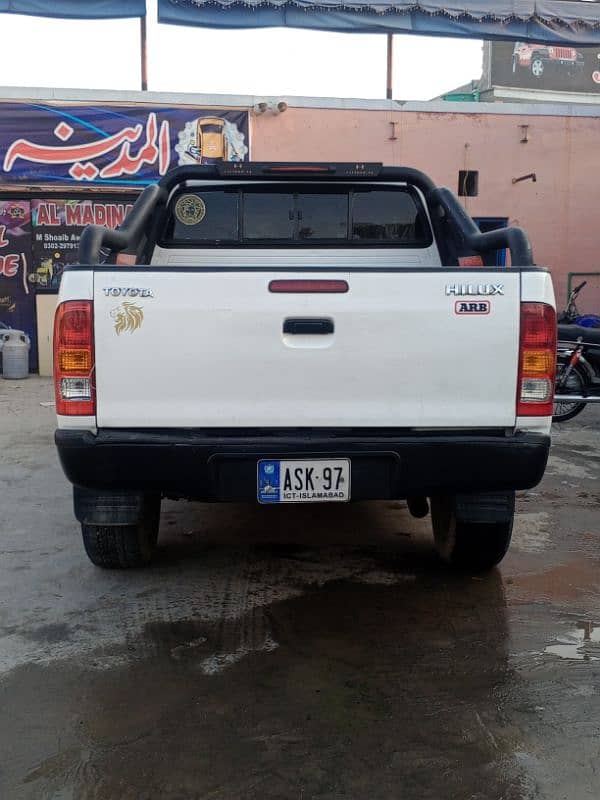 Toyota Hilux 2006 10