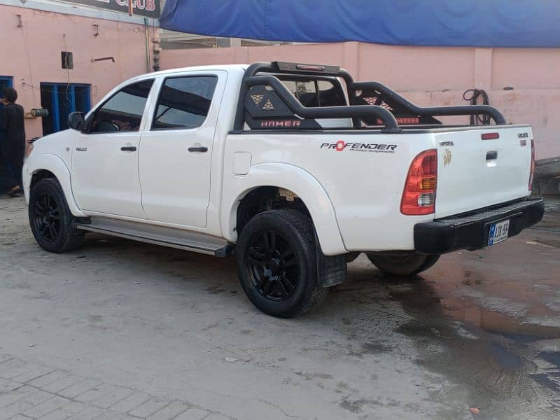 Toyota Hilux 2006 11