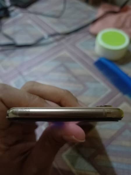 Xs Max 256GB read ad V 3