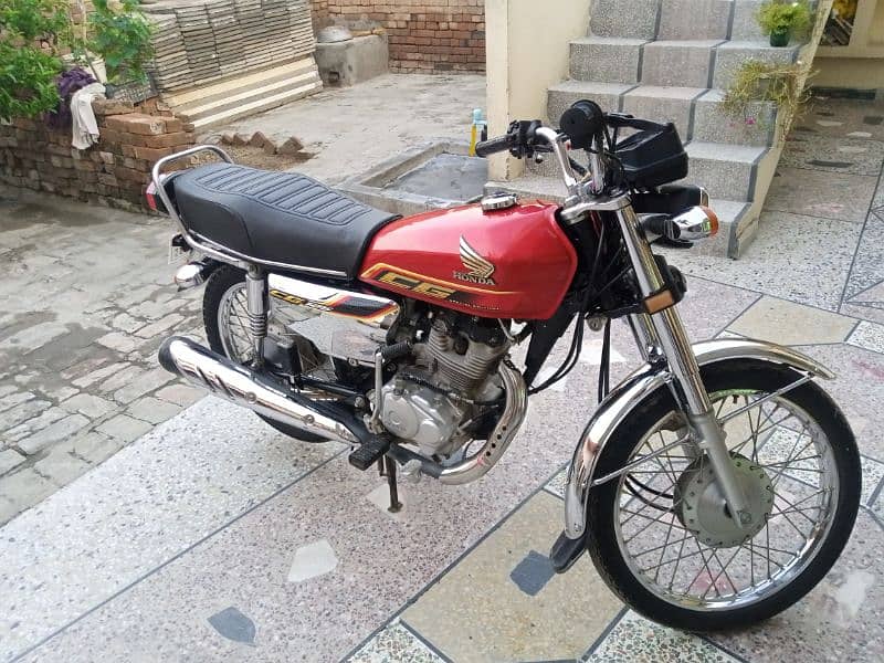 Honda 125 Special edition 22 model All punjab number 9