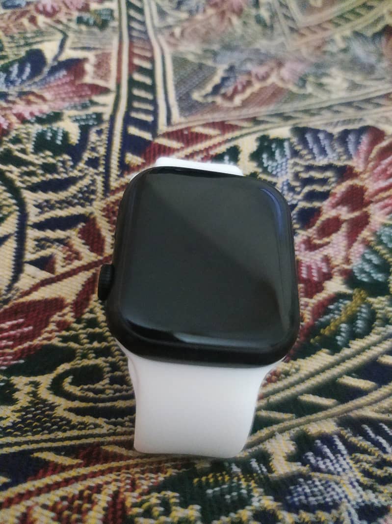 Urgent sale Very good smart watch imported 1