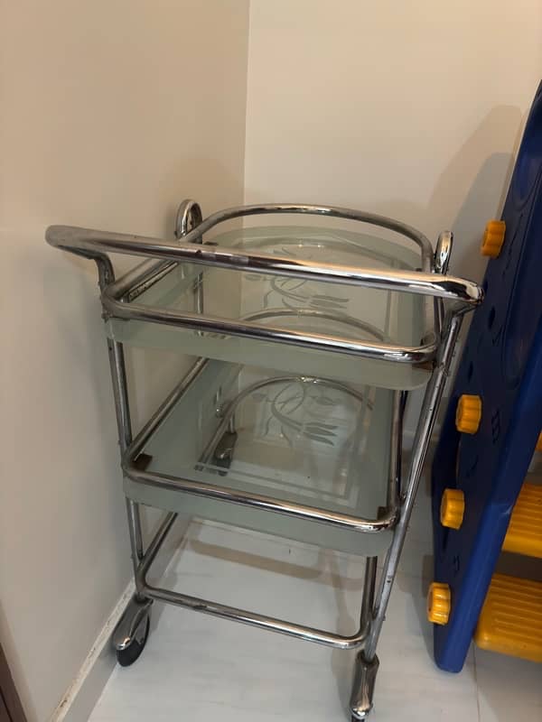 tea trolley 0