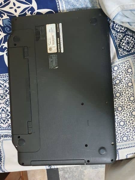 Dell laptop N5050 3