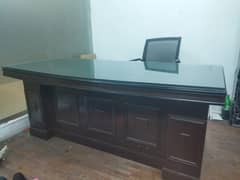 Office table with mirror  8\10 25k final