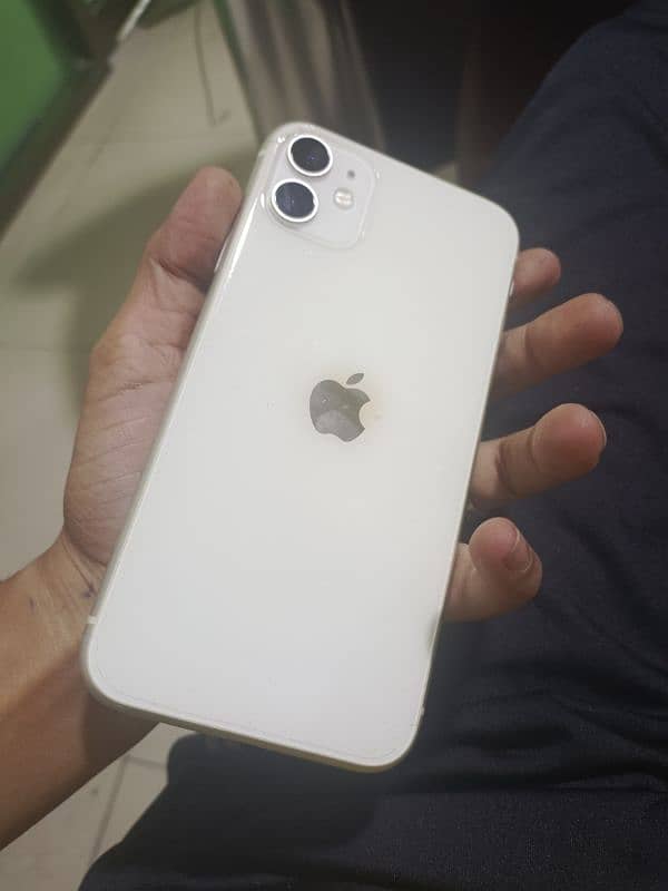 iphone 11 white color JV 64 GB lush condition 2