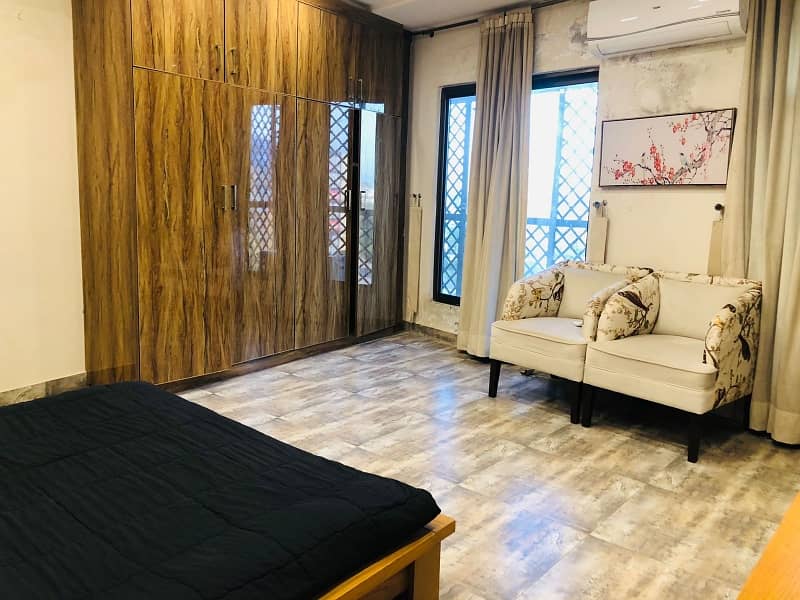 TWO BED ROOMS LUXURY FURNISHED APPARTMENT AVAILABLE FOR RENT IN BAHRIA TOWN PHASE 7 RAWALPINDI 3