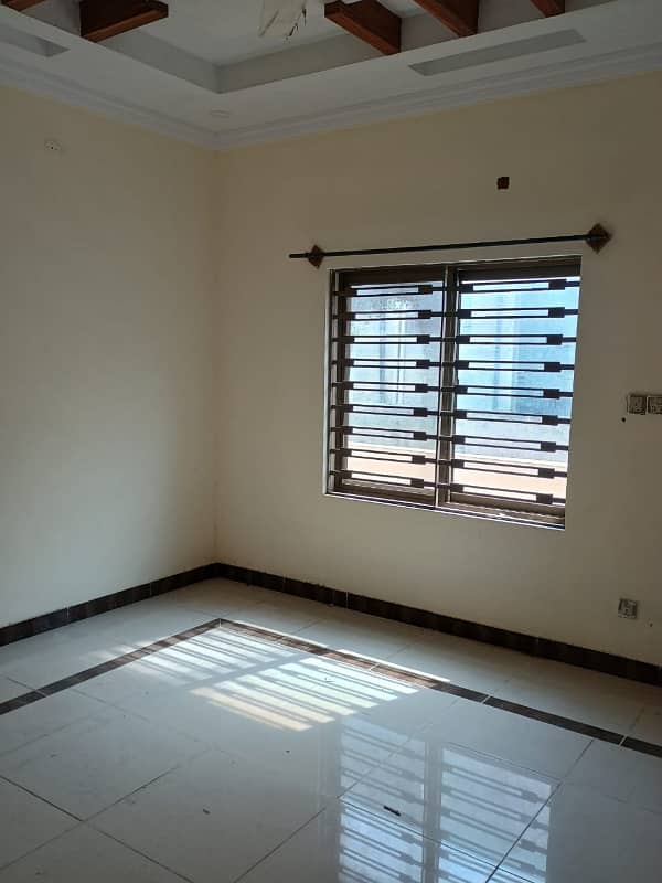 10 Marla Upper Portion Available For Rent In G-13/4 Islamabad 9