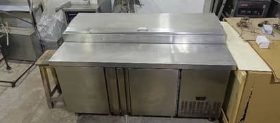 imported pizza preparation table under counter chiller 5' , pizza oven 0