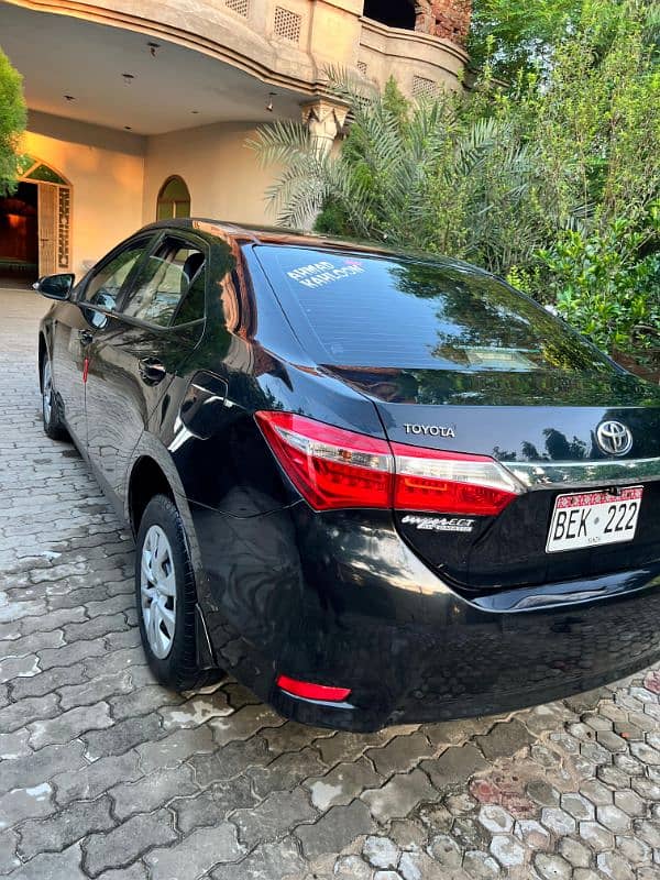 Toyota Corolla GLI 2015.  total genuine brand new car no scratches 6