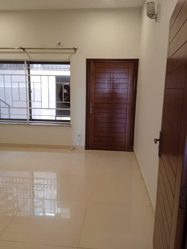 10marla 3beds DD TV lounge kitchen attached baths Brand New ground portion for rent in G 13 4 islamabad 6