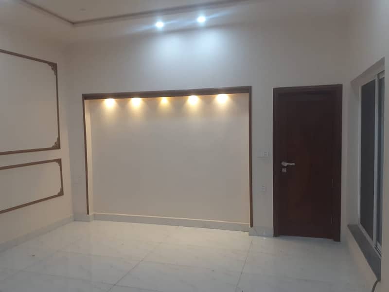 10 Marla House For Sale In Abdullah Garden 26