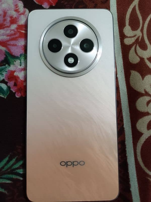 OPPO Reno 12F 2