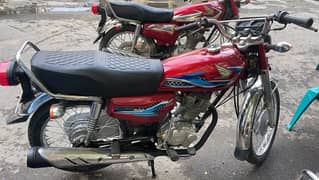 2024 Model Honda 125 for sale. Red colour Lahore registered.