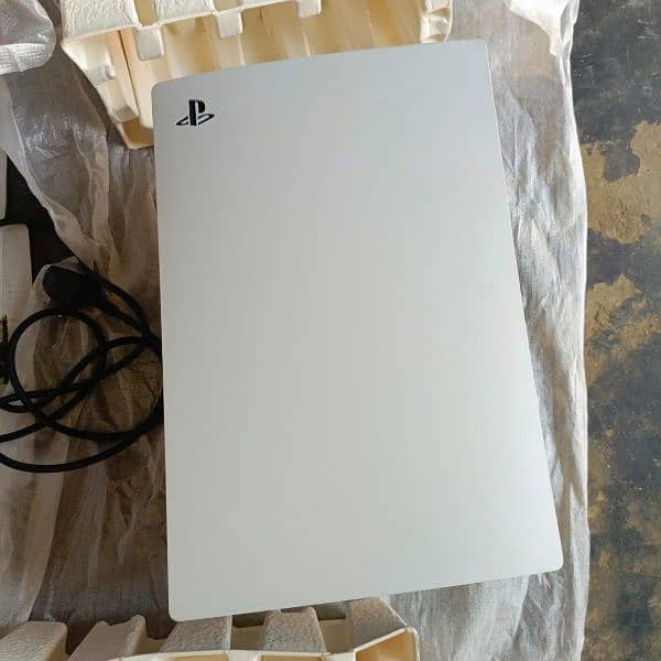 PS5 UK model for sale with led 7