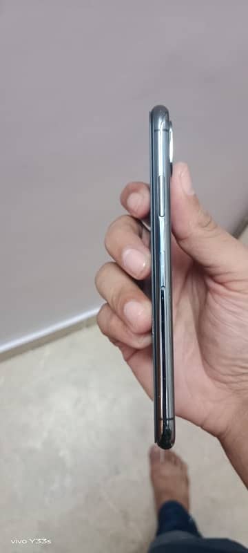 iPhone X 256GB 3