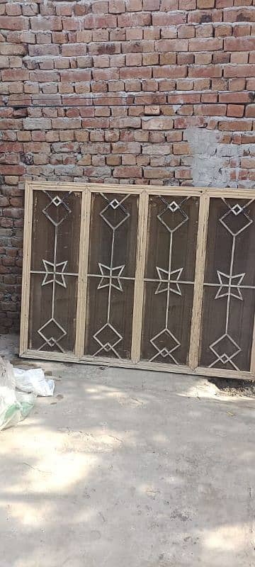 2 wood window Diyar lakri ki he 1