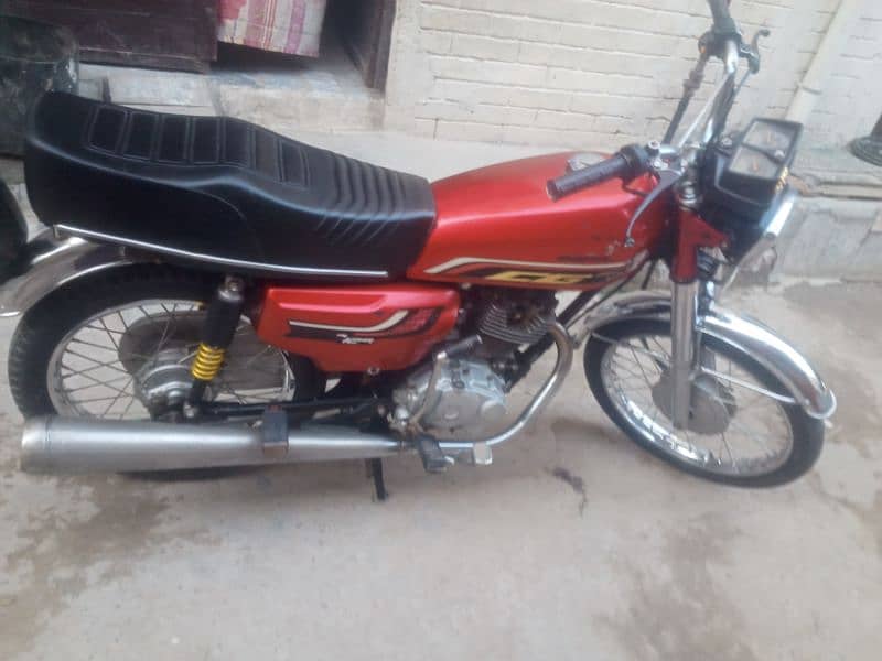 Urgent sale Honda 125 Good condition smooth drive 1