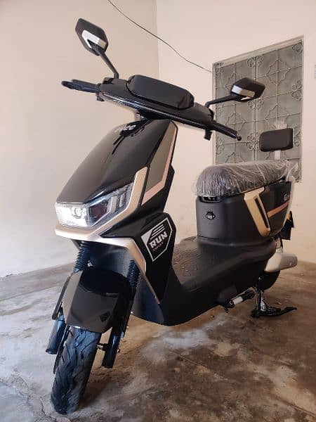 Evee Gen Z scooter 2