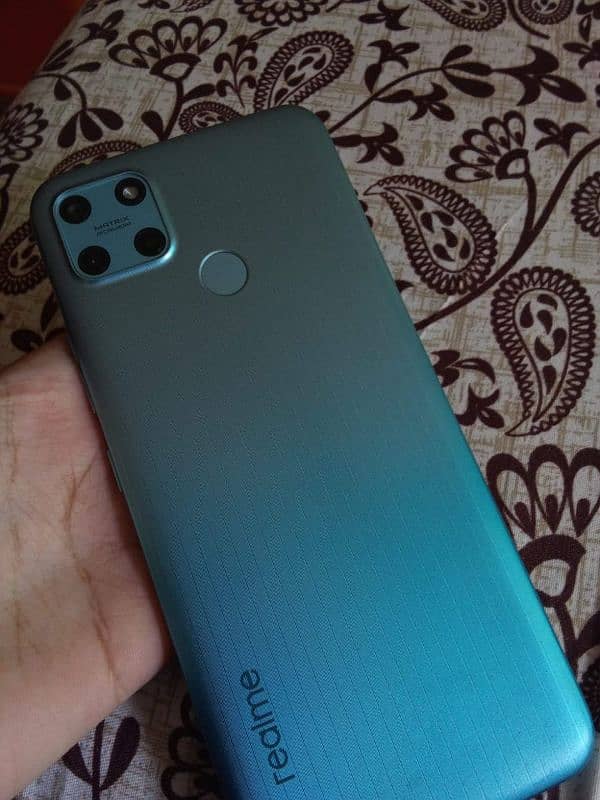 realme C25y held for sle 2