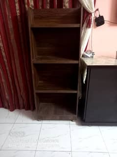 book shelf good condition argent sale 0