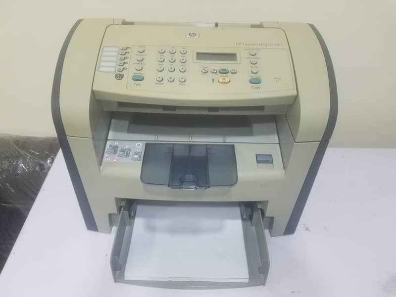 HP 1319 printer/copier/fax. O3244833221 0