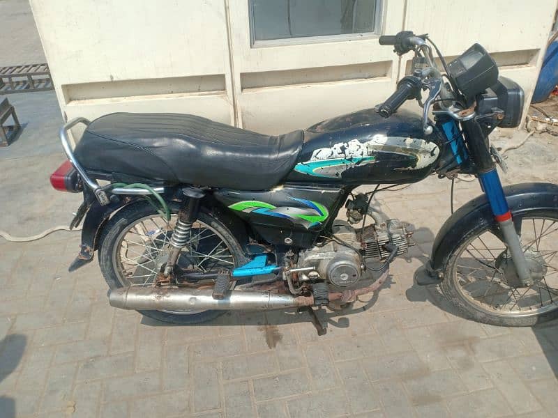 88 model  CD Honda  Docmnt 1st page Gulistan e juhar  Karachi 2