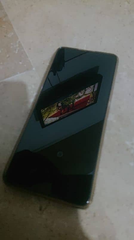 selling a moto g stylus 5g in mint condition just like new 5