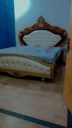 king size bed