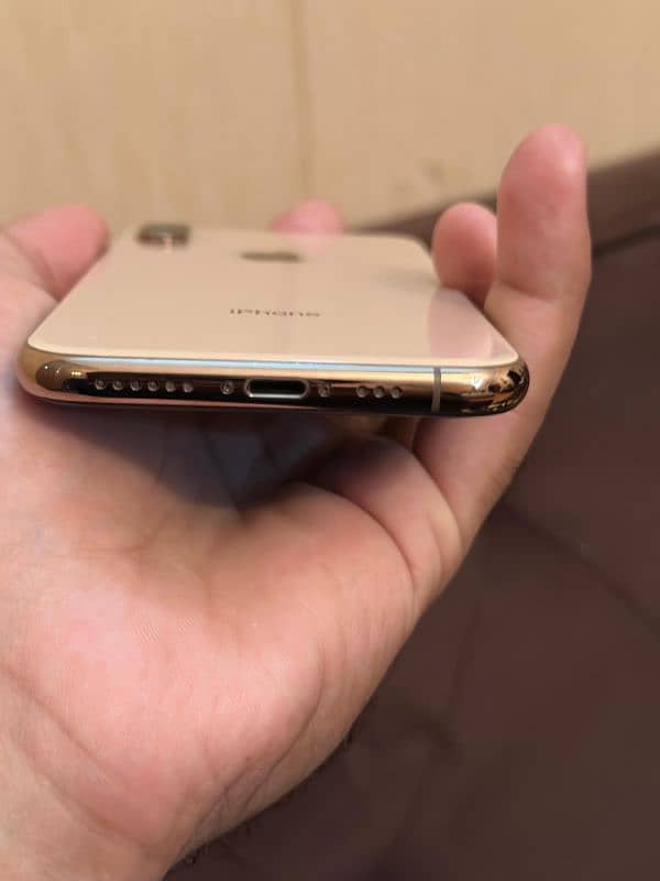 iPhone X's 64 Gb Pta Approved 4