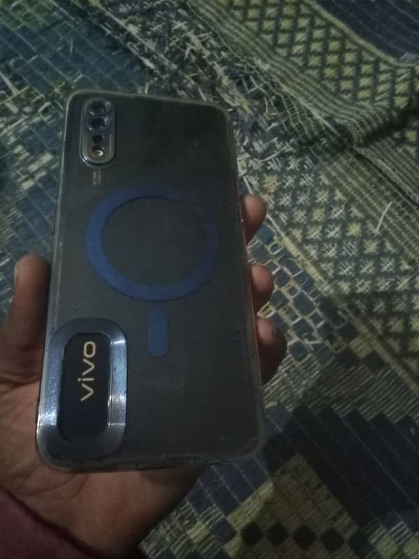 Vivo s1 3