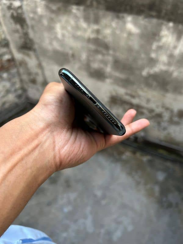 Iphone 11 Pro Max Non pta 3