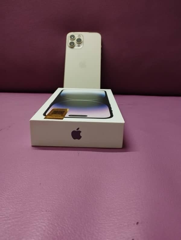 iphone 12 Pro max 256GB in pristine condition 3